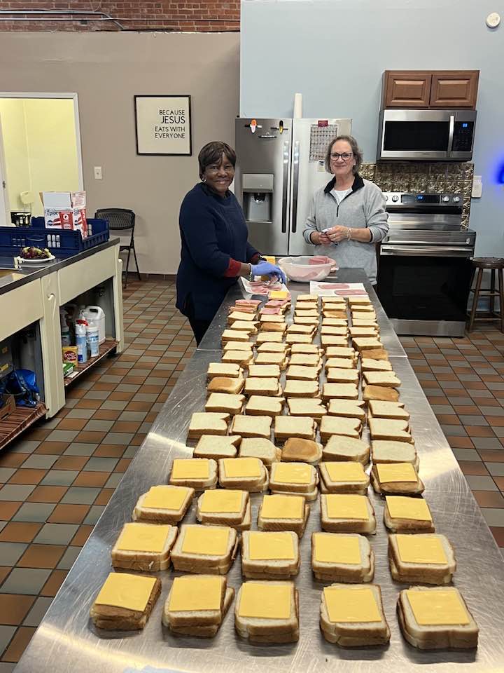 Bernadette and Becky are joyfully preparing sandwiches a try God’s Living Room this morning. Thankful for the faithful Shades family.
